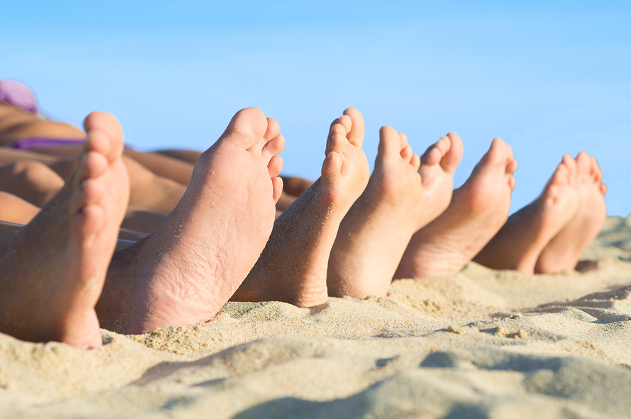 bigstock-Closeup-of-feet-row-lying-in-l-43071631